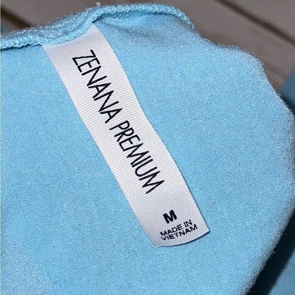 Zenana Reversible Style Flowy Tank - Picture 2 of 3